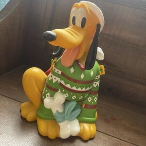 Disney parks popcorn bucket Pluto Christmas Sweater Figurine